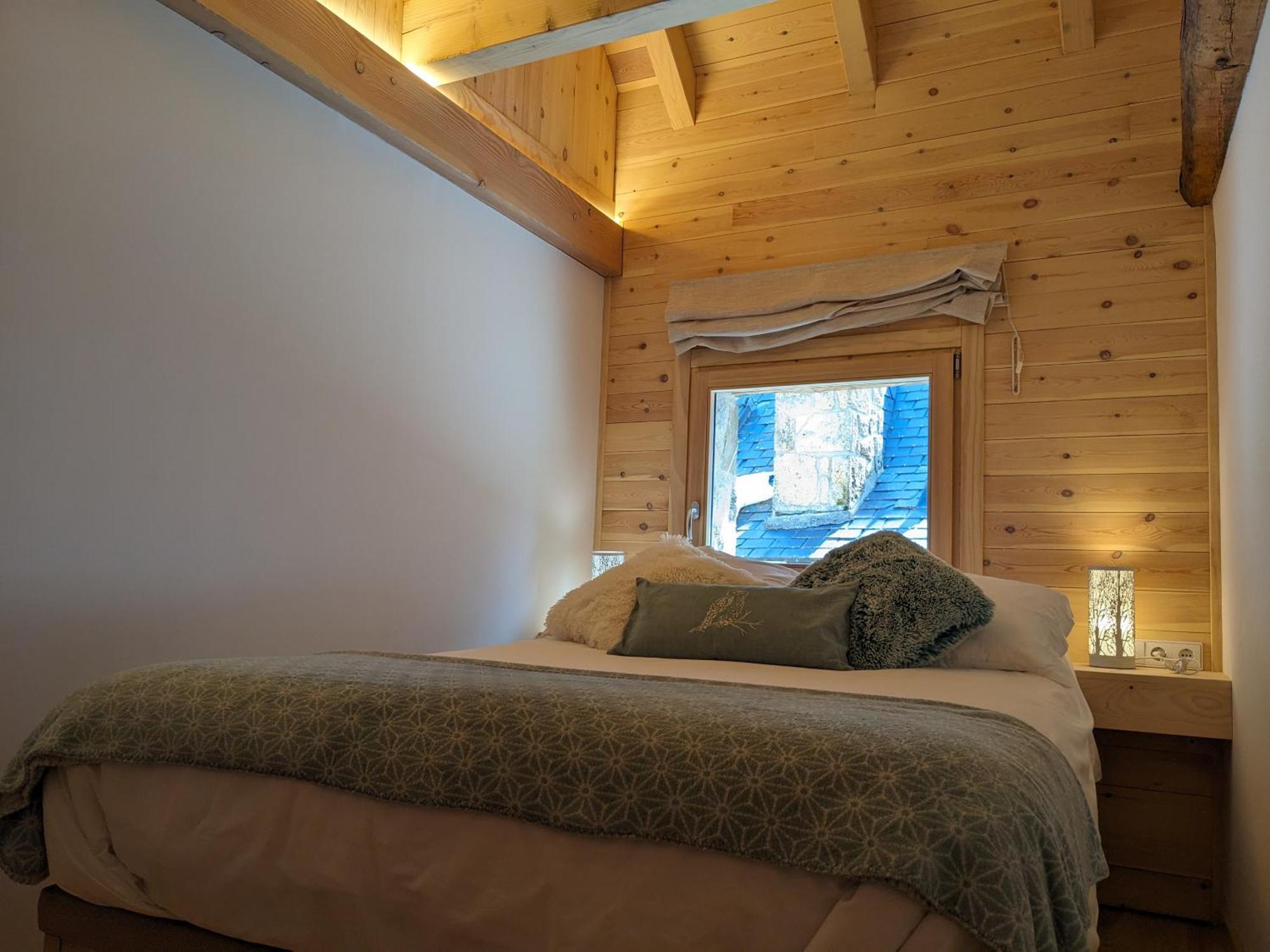 Nornore: Una Casa Especial En La Montana Пьєдрафіта-де-Яка Екстер'єр фото